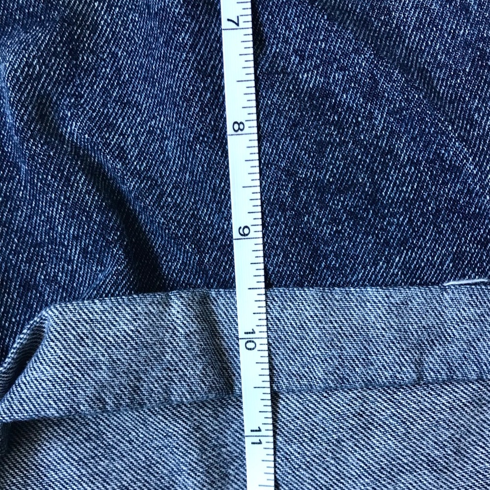h&m mid rise dark wash denim shorts - Picture 6 of 7